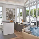 Johanna In - Penthouse 