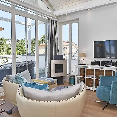 Johanna In - Penthouse 